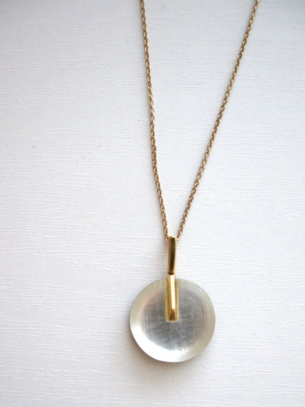 Alexis Bittar Signed Clear Lucite Disc Pendant Necklace Gold Plated Adjustable